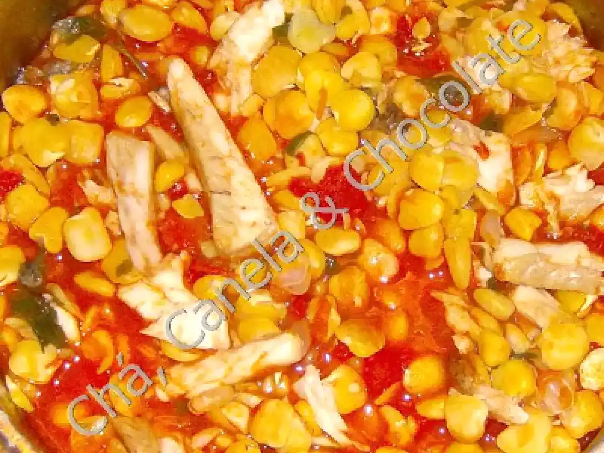 Tomatada de Chícharos e Pescada