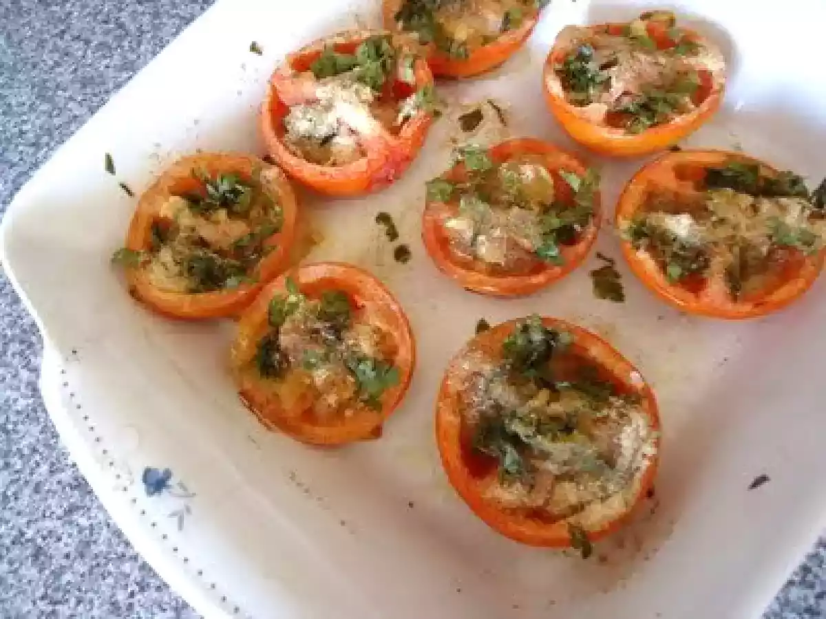 Tomates salteados com alho