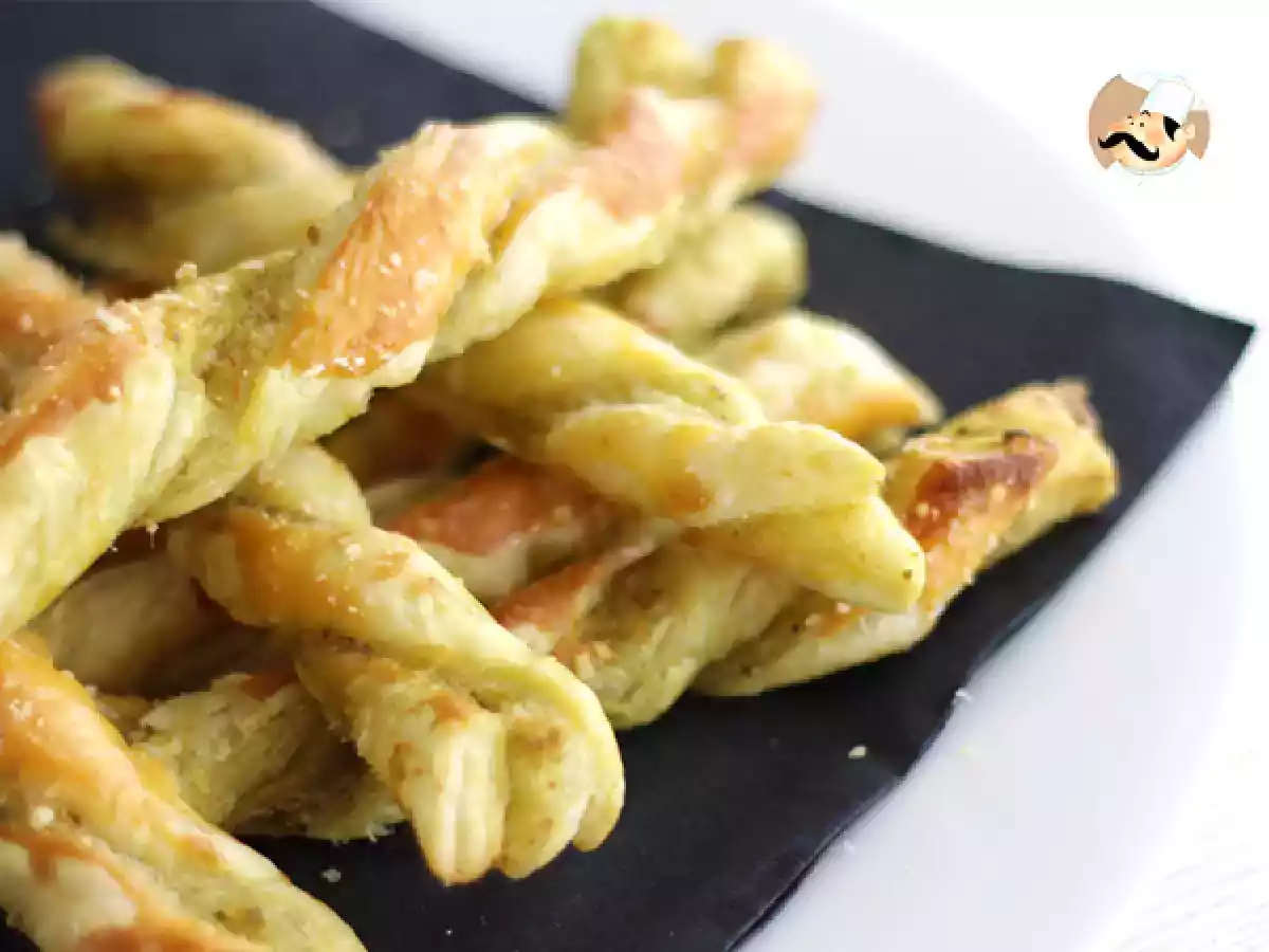 Torcidos ao Pesto e Parmesão