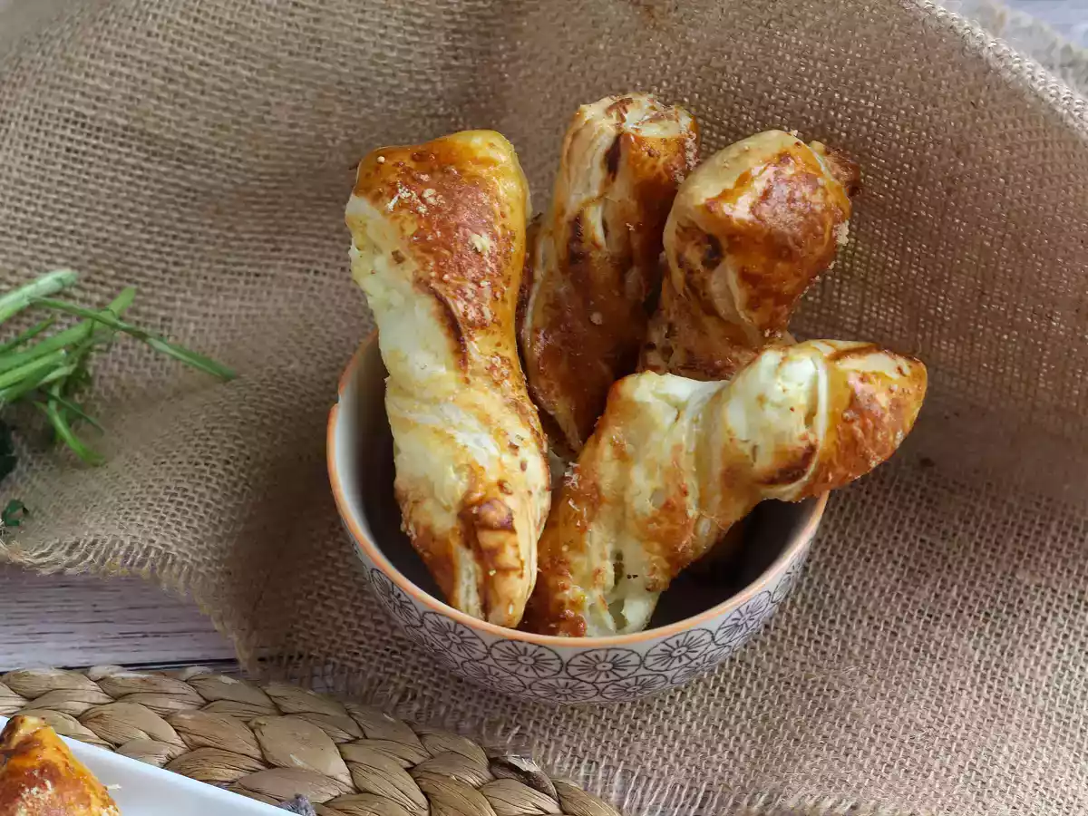 Torcidos folhados com queijo, versão gourmet! - foto 3