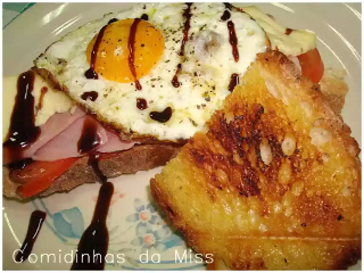 Torrada com tomate e queijo brie - foto 2