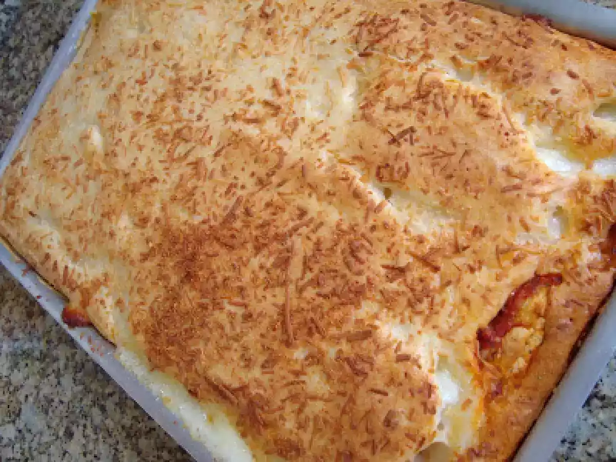 TORTA BAURU COM CATUPIRY