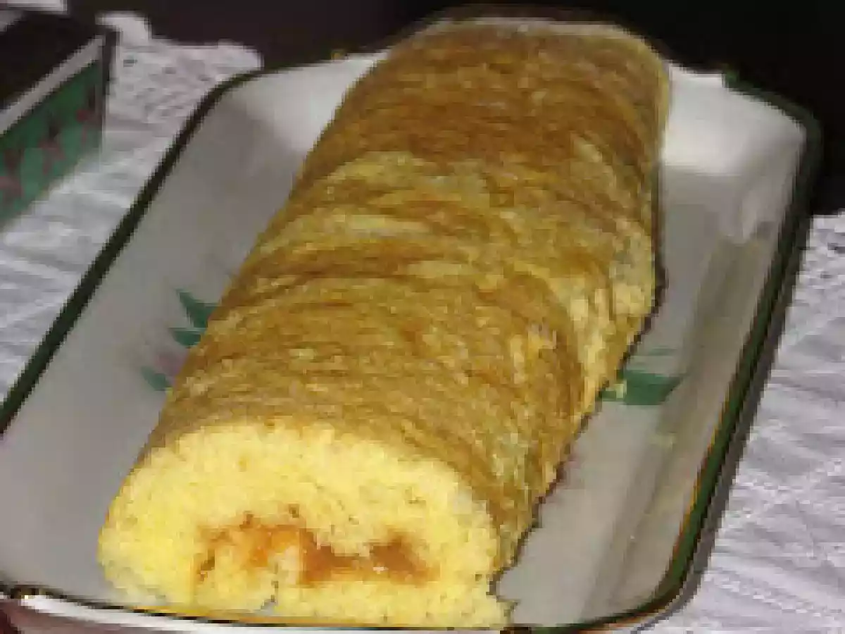 Torta com leite condensado cozido