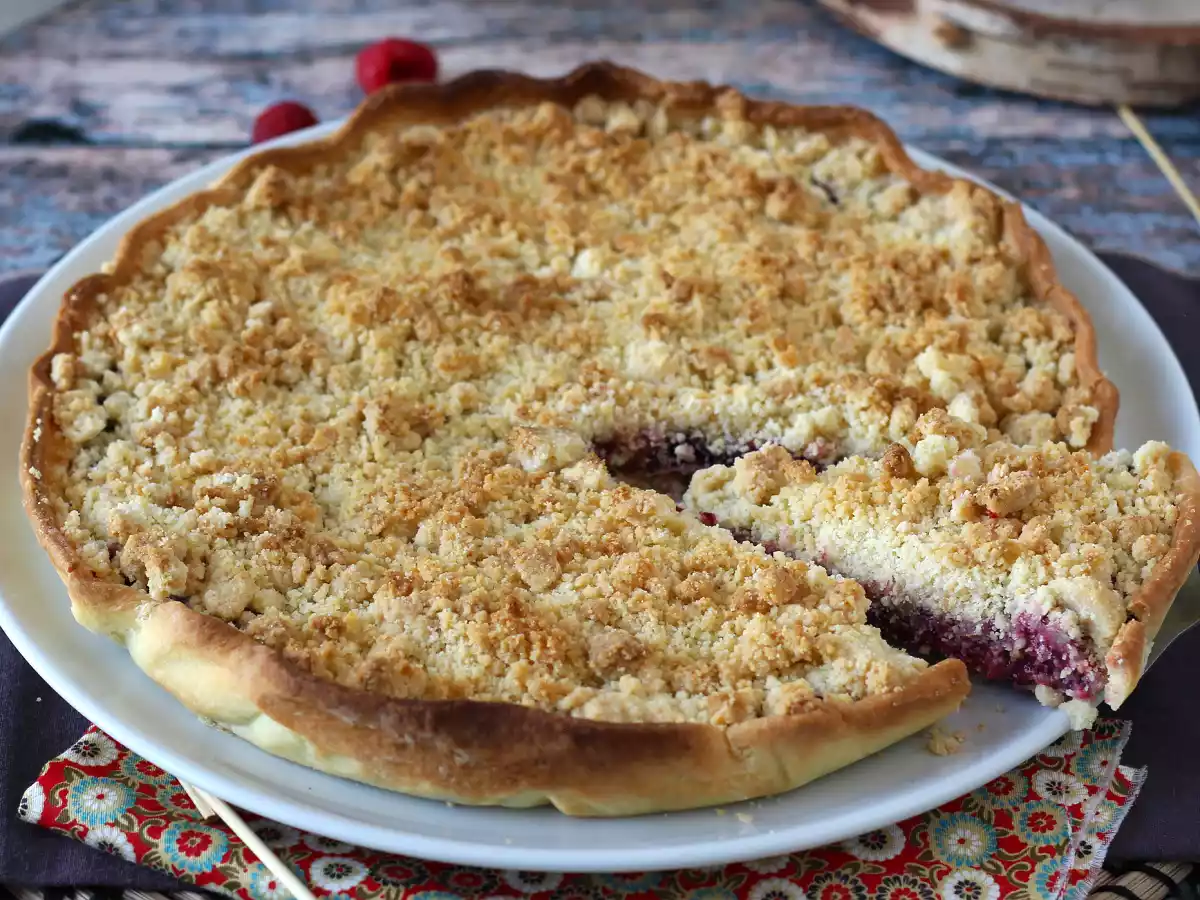Torta crumble de frutos vermelhos