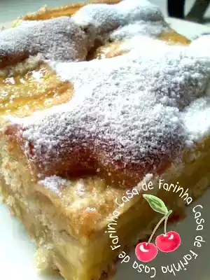 Torta de ameixas frescas com nozes