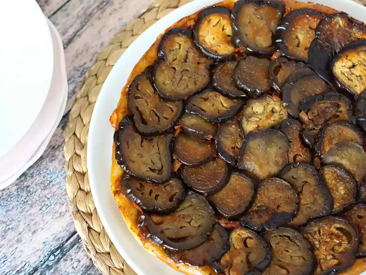 Torta de berinjela invertida (tarte tatin versão salgada) - foto 2