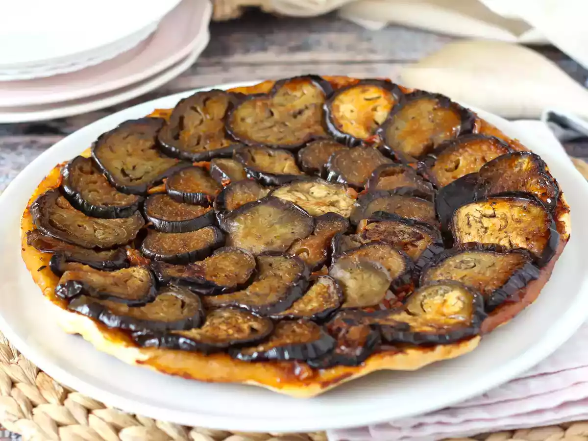 Torta de berinjela invertida (tarte tatin versão salgada) - foto 3