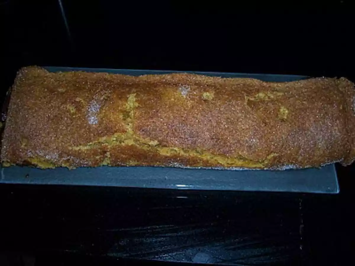 TORTA DE CENOURA COM RECHEIO DE CHOCOLATE
