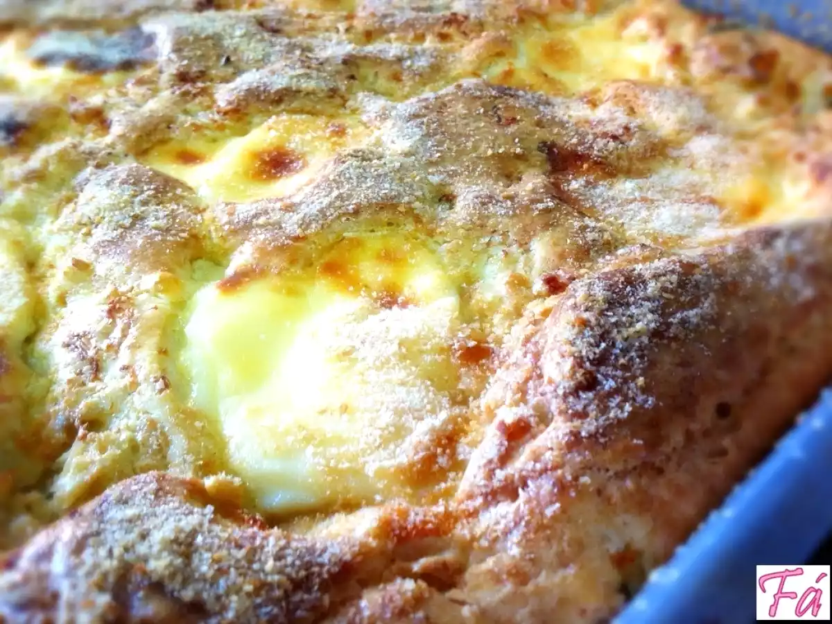 Torta de Frango com Requeijão