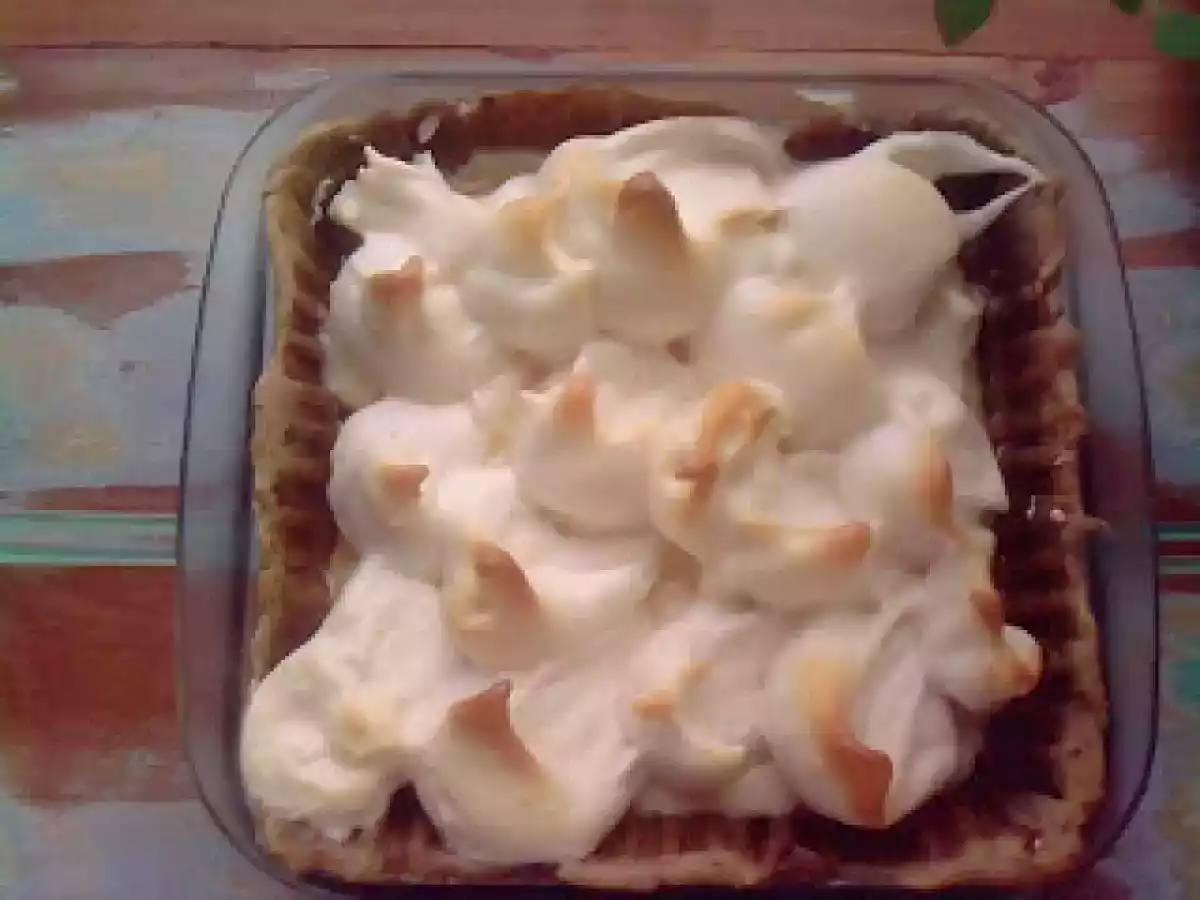 Torta de limão com suspiro de mel
