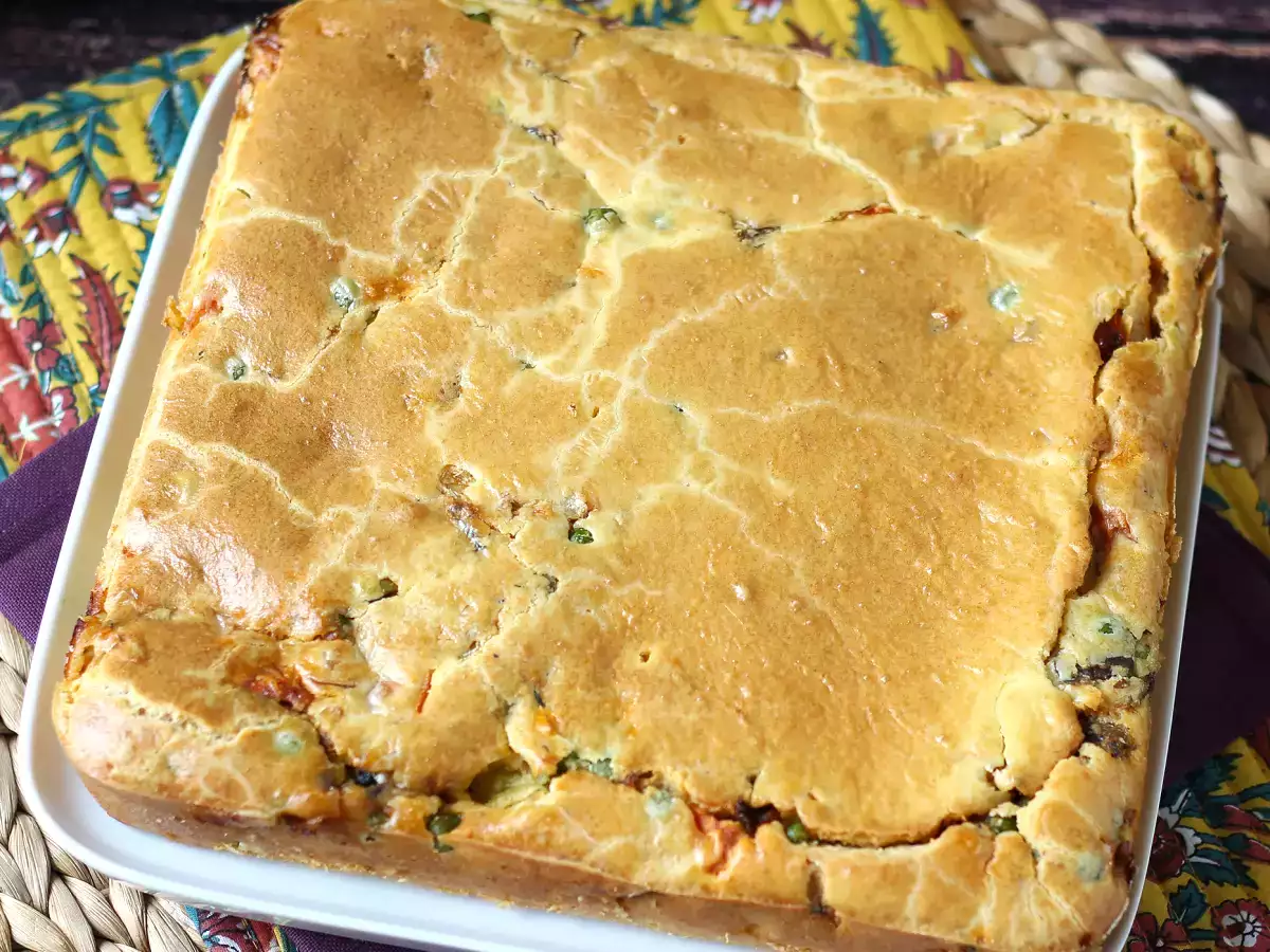 Torta de sardinha cremosa de liquidificador fácil e fofinha - foto 4