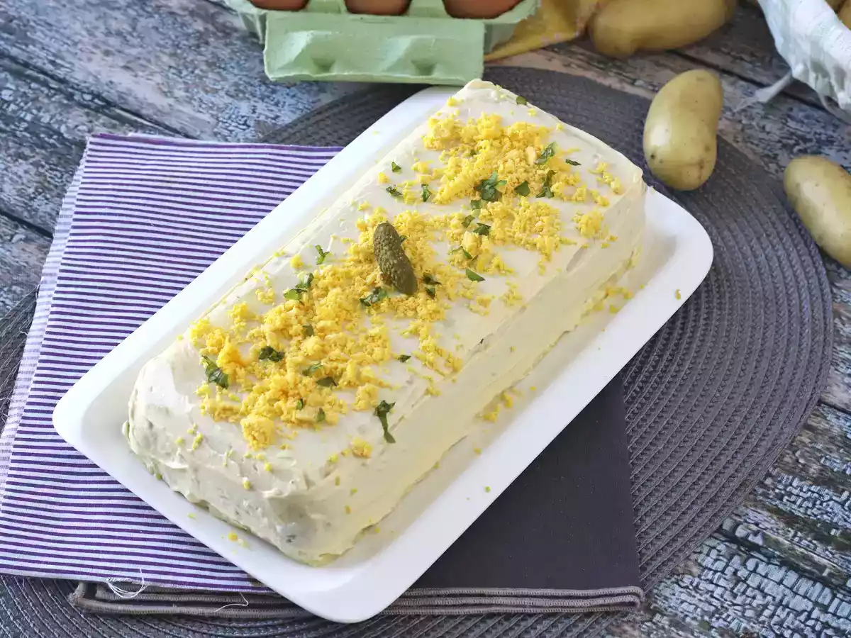 Torta fria de batata com atum e maionese: prática, refrescante e fácil de fazer - foto 3