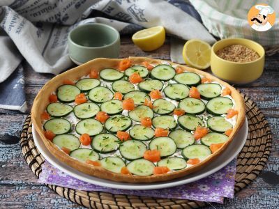 Torta super refrescante: ricota, pepino e salmão defumado