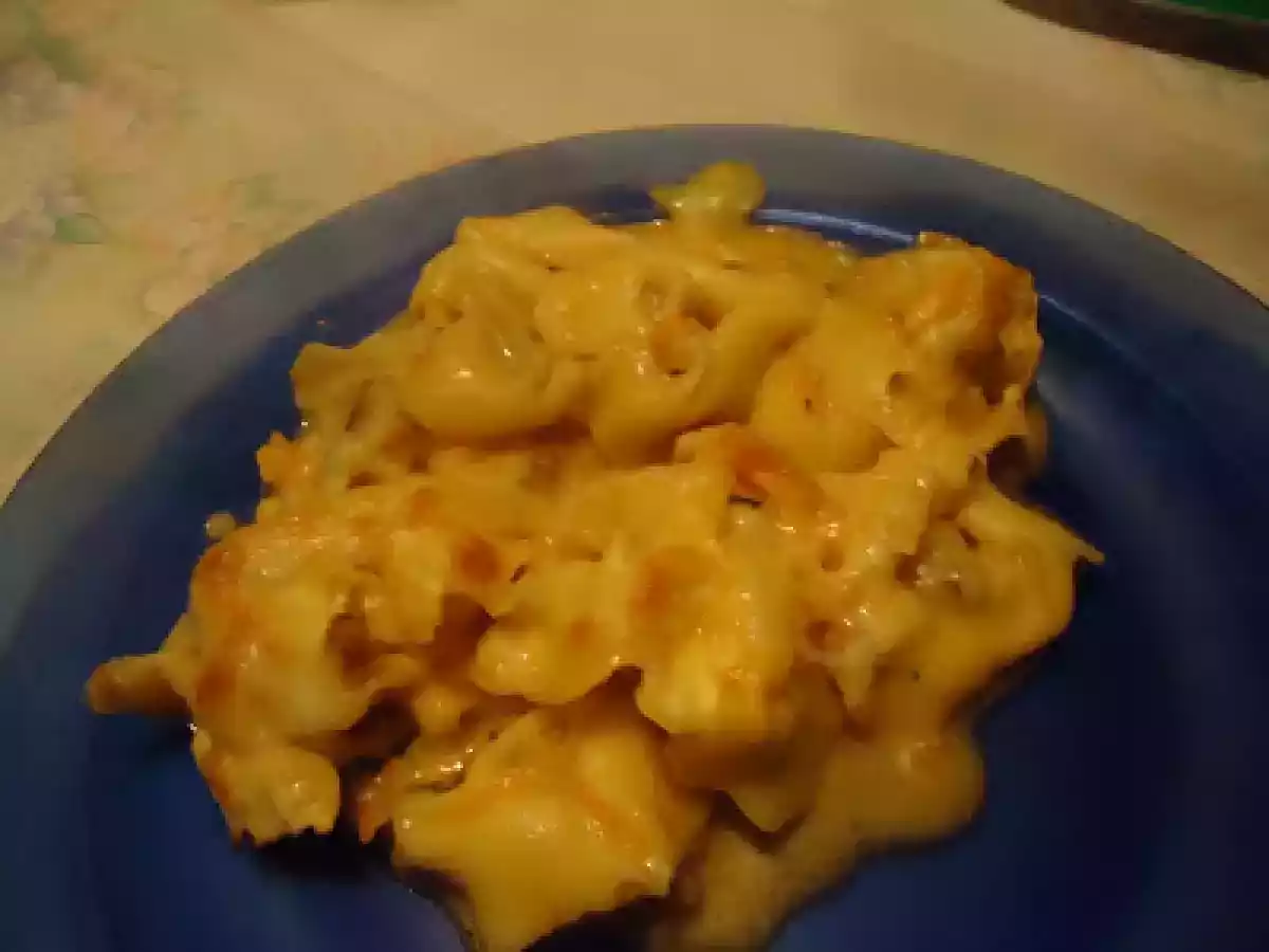 Tortellini recheado com presunto e queijo edam envolvido em natas carbonara - foto 2