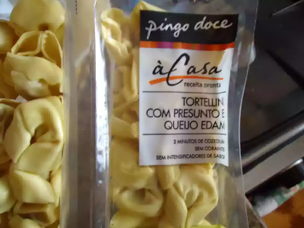 Tortellini recheado com presunto e queijo edam envolvido em natas carbonara - foto 3