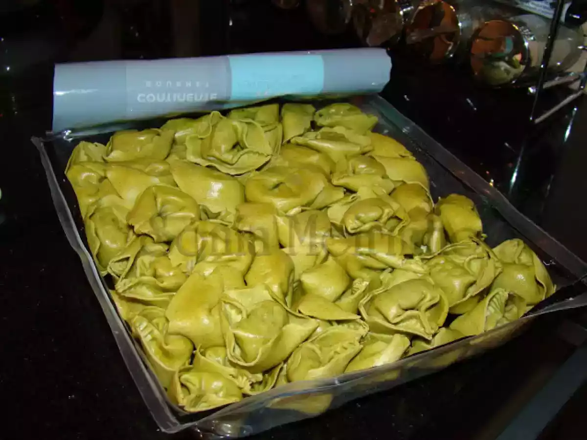 Tortelloni Verde com Queijo Ricotta e Espinafres acompanhado de Salmão - foto 5