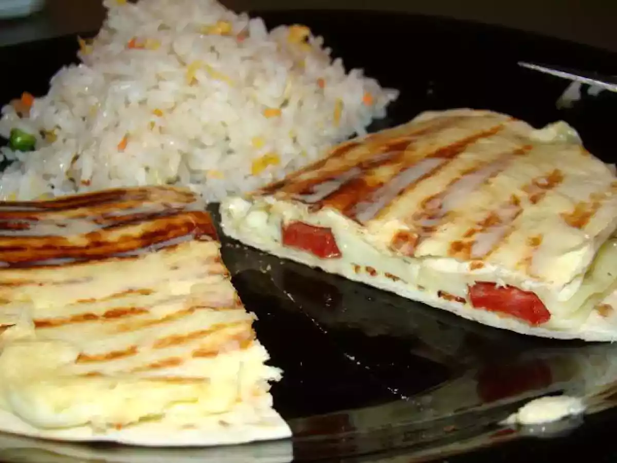Tortillas Recheadas com Linguinça, Mostarda e Queijo com Arroz XauXau - foto 8