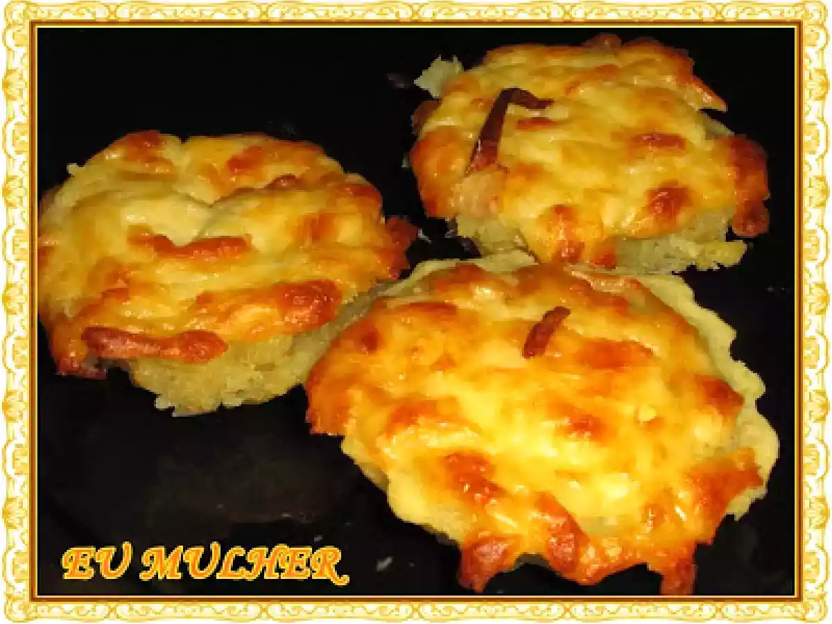 TORTINAS DE BATATA DOCE E QUEIJO DE COALHO