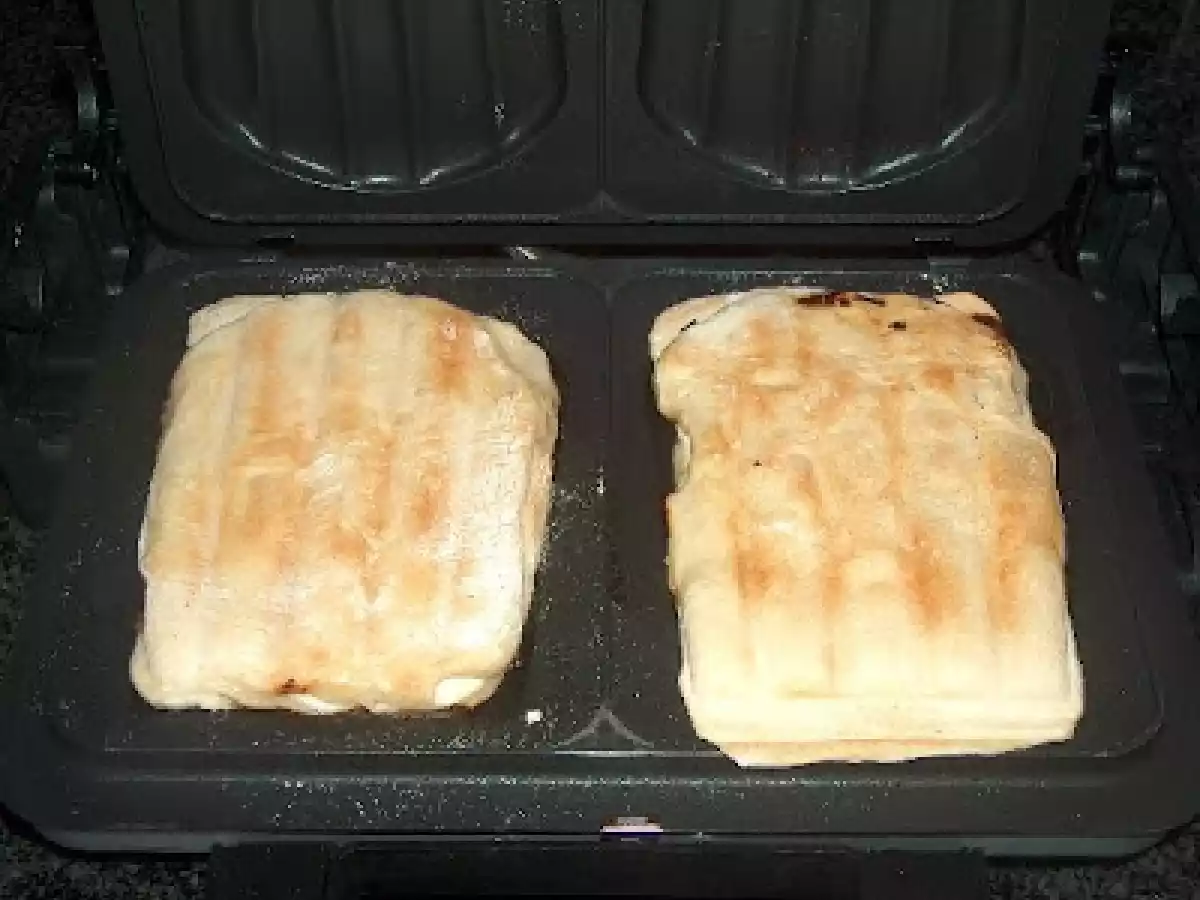 TOSTA MISTA NA SANDWICHEIRA - ARTISAN BREAD - foto 2