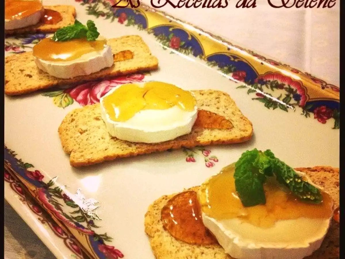 Tostas com Queijo de cabra e Mel