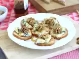 Tostas/ Torradas com roquefort, nozes e mel, foto 2