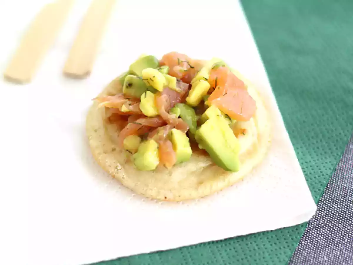 Tostas/Torradas com salmão e abacate - foto 3