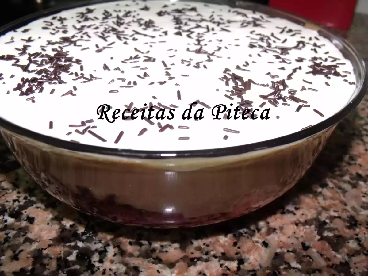 Trifle de chocolate e morango - foto 5