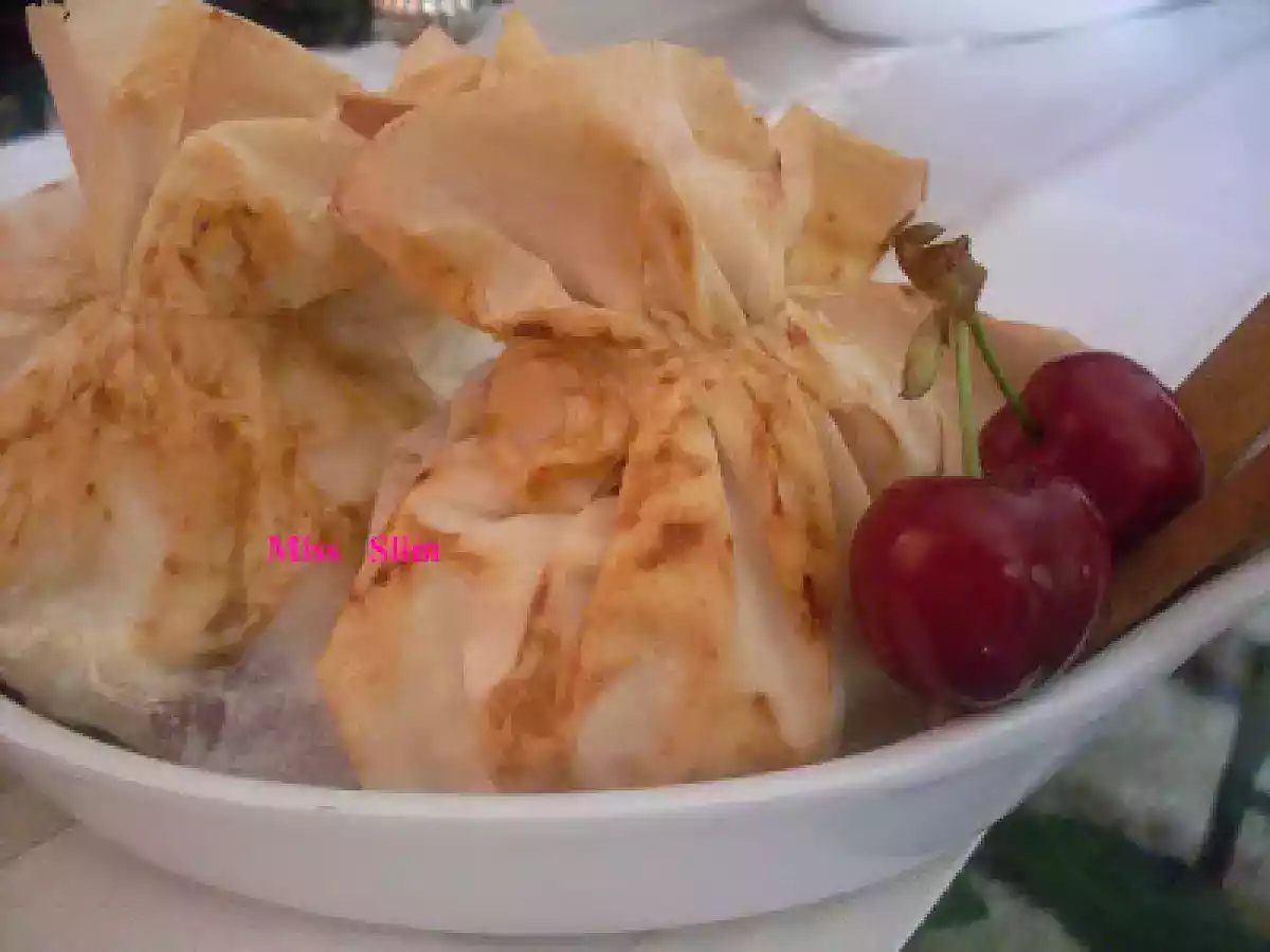 Trouxinhas light de Maçã e massa Phyllo/Filo