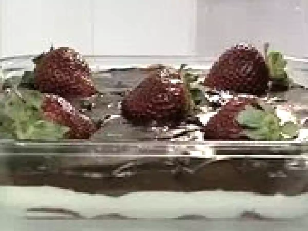 Trufa de Morango ao Prato