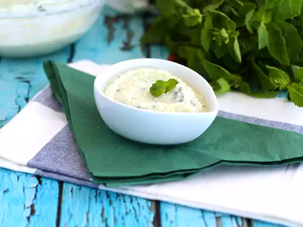 Receita Tzatziki, o molho grego