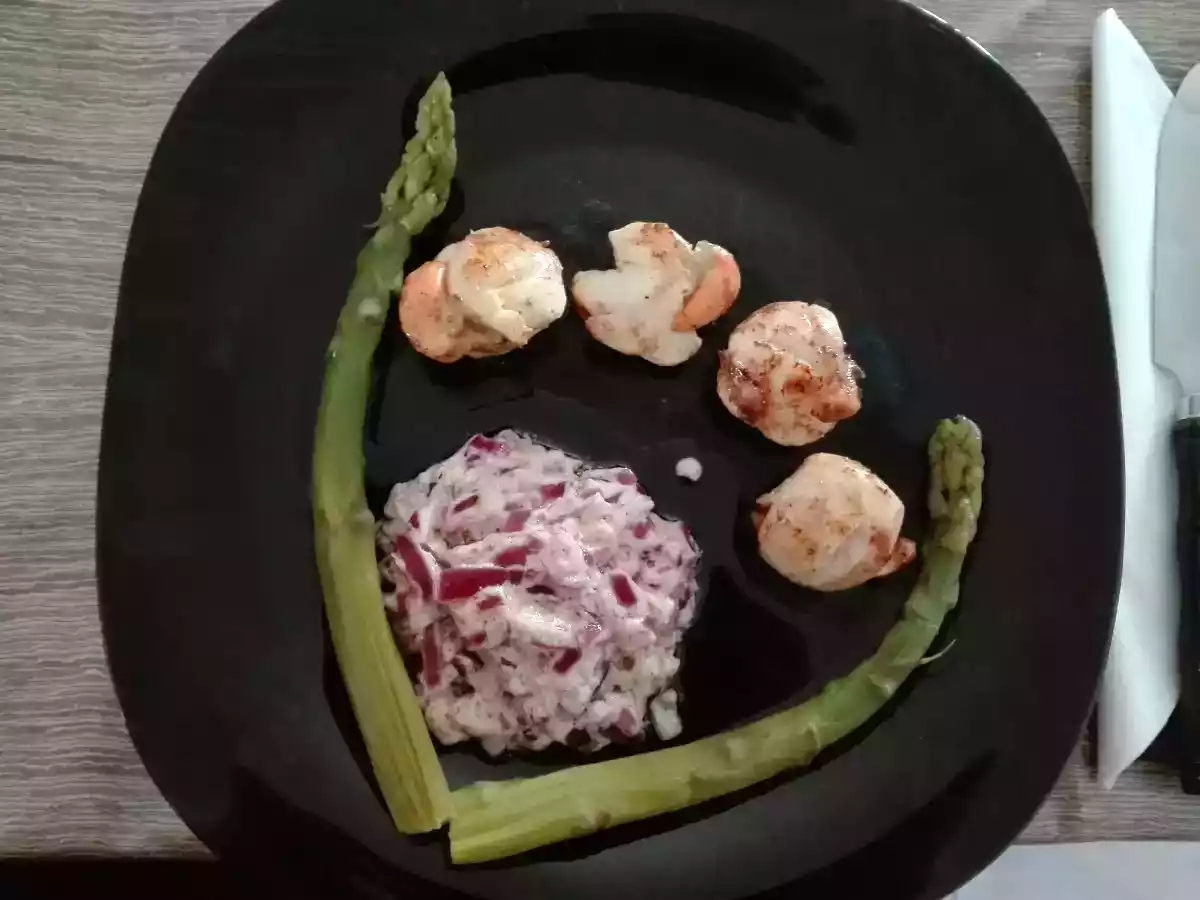 Vieiras com espargos e molho de cebola roxa - foto 2