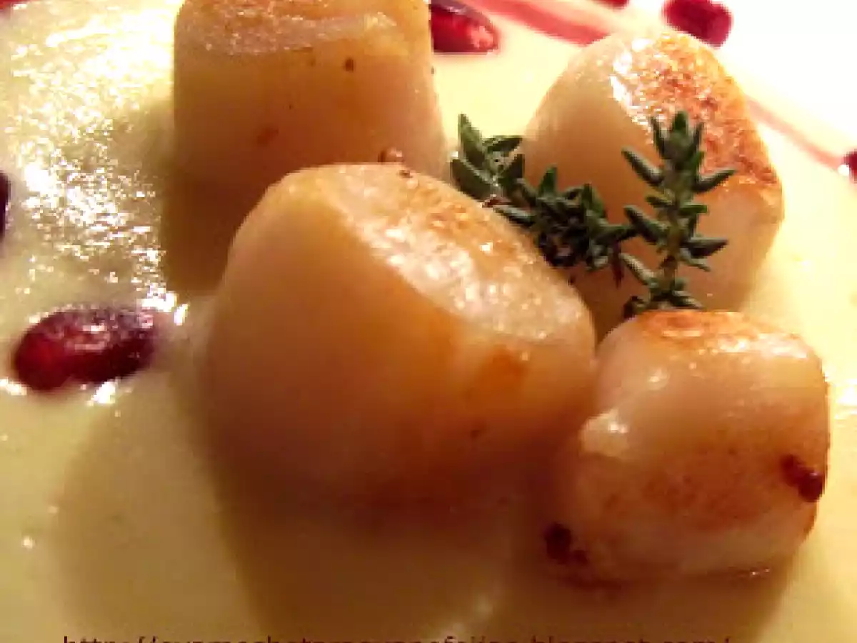 Vieiras douradas com creme de aspargos e molho de romã - foto 3