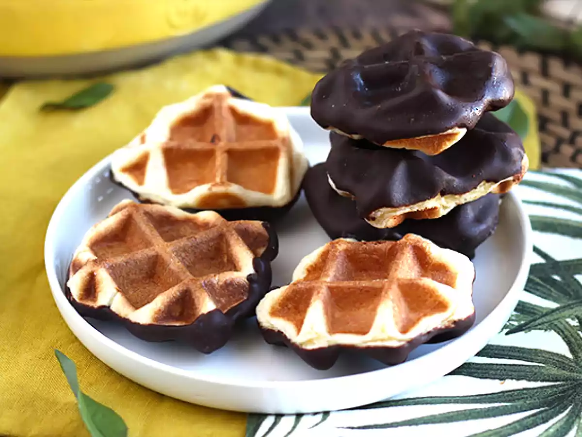 Waffles de chocolate (versão mini)