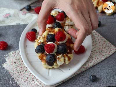 Waffles de frutas, chocolate e creme mascarpone - foto 4