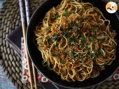 Wok de macarrão chinês, legumes e proteína de soja, foto 5