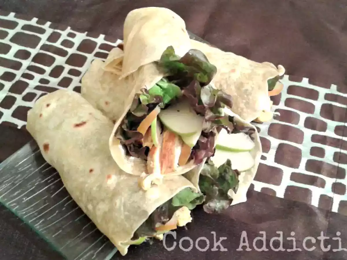 Wrap com frango de caril