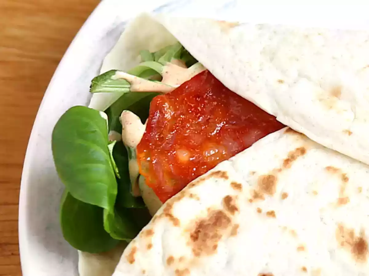 Wrap de chouriço, abacate e tomate - foto 4