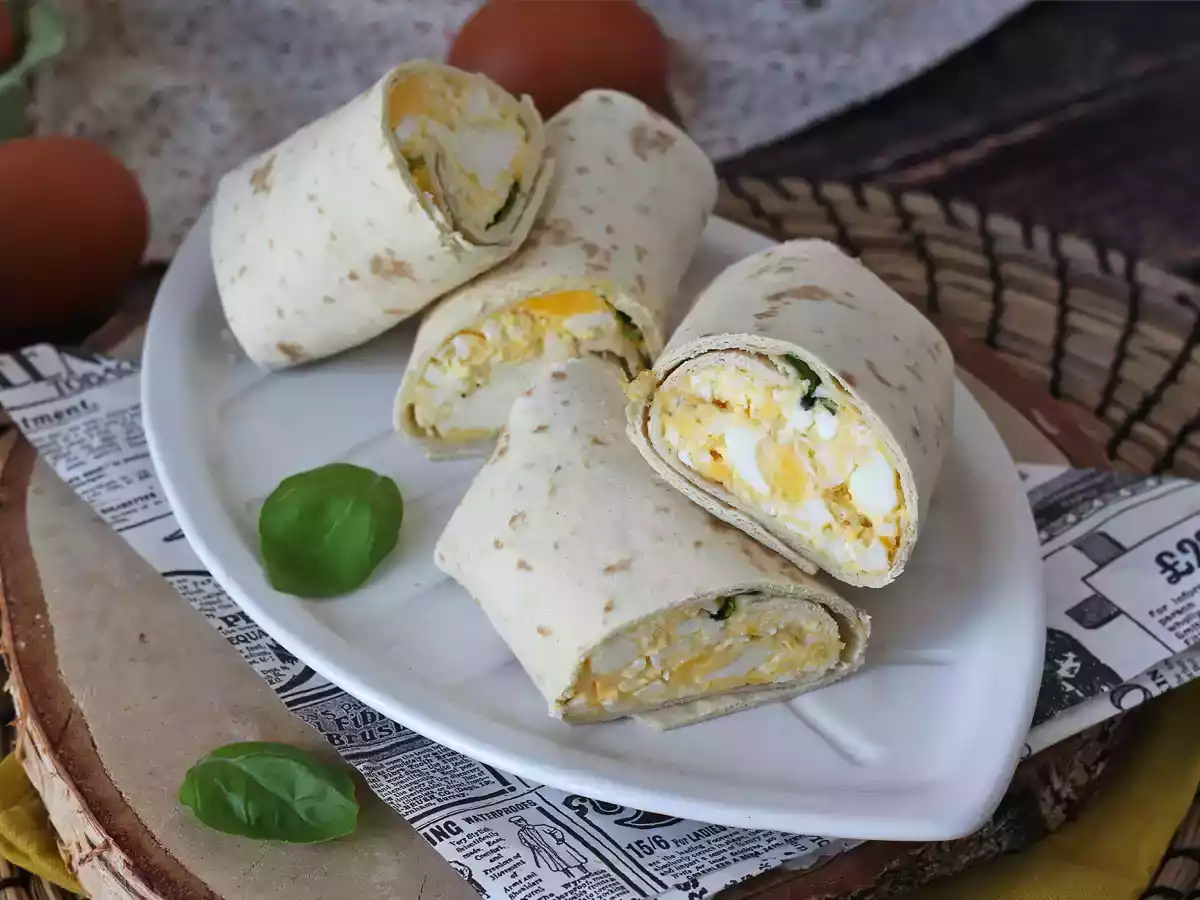 Wrap de ovo com feta, macio e super proteico