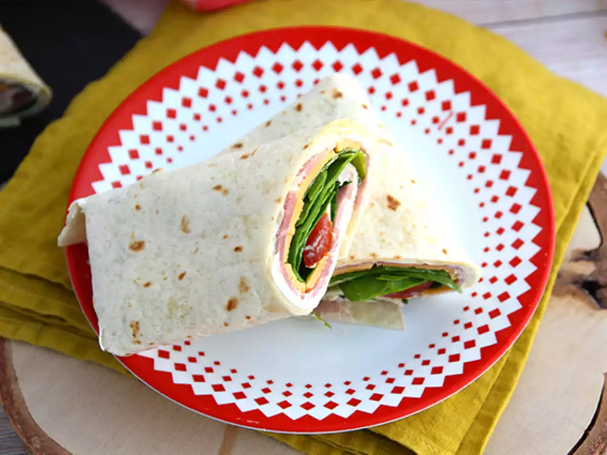 Wrap de queijo cheddar, presunto e espinafre - foto 2