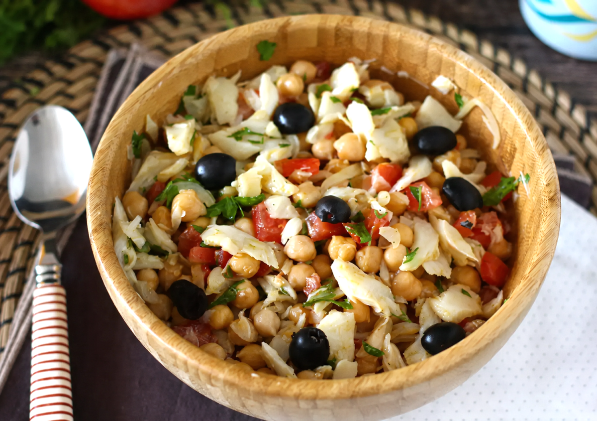 Receitas frescas de verão: saladas, sopas frias e sobremesas sem forno