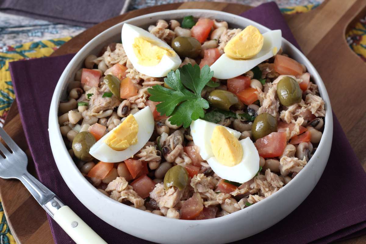 Saladas: 40 receitas fáceis, completas e frescas para variar o menu